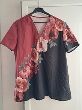 Tunique neuve taille 48-50 noir rouge motif floral