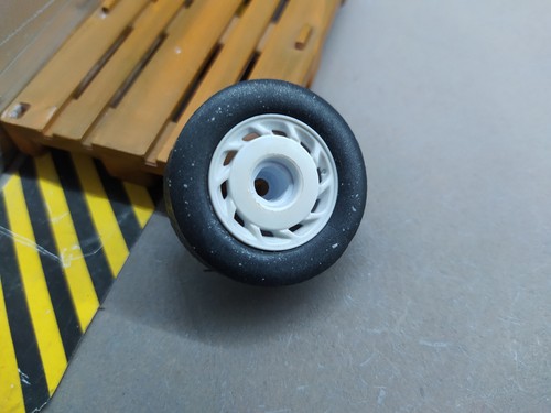 Roue peugeot 605 solido - roue,