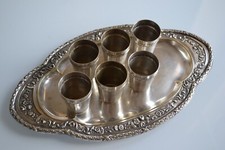 6 verres à liqueur et plateau