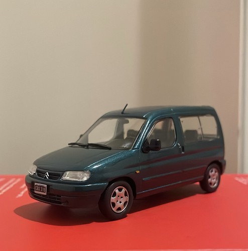 Voiture miniature citroen - voiture,