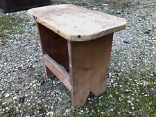 Ancien petit tabouret en bois pour traite des vaches art populaire déco chalet
