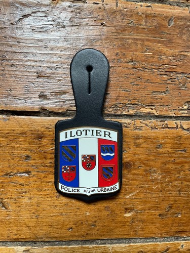 Insigne poitrine pucelle - poitrine,
