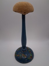 Ancien Porte chapeaux en bois décoré vintage