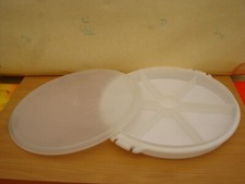 TUPPERWARE PLATEAU à COMPARTIMENTS avec couvercle hermétique APERITIF, CRUDITES