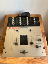 Tables de mix DJ Vestax PMC-05