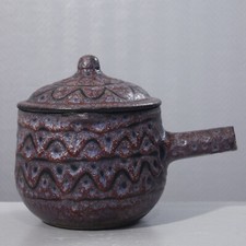 Jean Austruy à Saint-Marcellin grand pot à fondue avec couvercle, émail lave 1950s