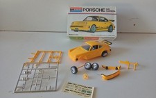 MONOGRAM VINTAGE 1/24 MAQUETTE/KIT A  MONTER PORSCHE 911 CARRERA commencée bm