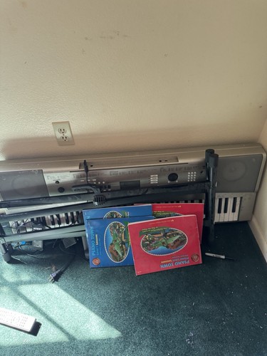 Yamaha keyboard piano - keyboard,