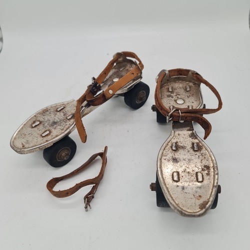 Patins roulettes ancien - patins,