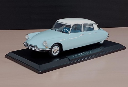 Norev scale citroen ds - norev, 1/18