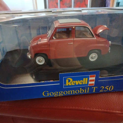 Miniature goggomobil t250 - goggomobil,