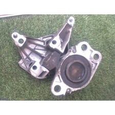 SUPPORT MOTEUR DROIT RENAULT CLIO II (BB/CB) HATCHBACK 1.5 dCi 80 (K9K-702) 2004
