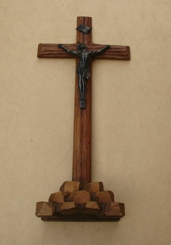 Superbe rare crucifix art - rare,