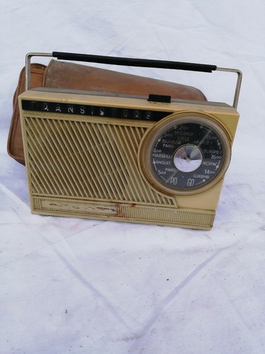 Vieux poste radio - , transistors