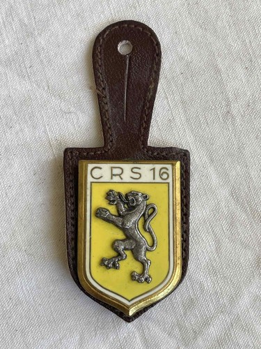Militaria ancien insigne - militaria,