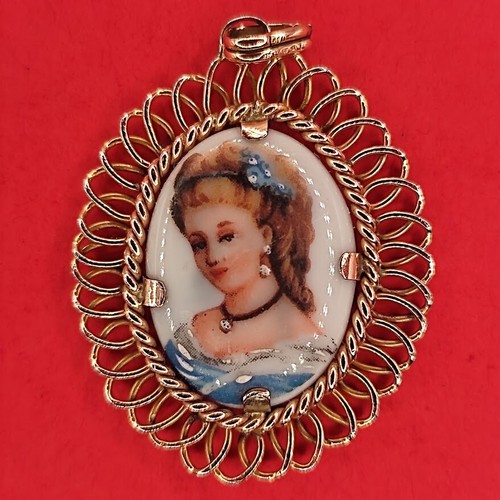 Pendentif vintage porcelaine