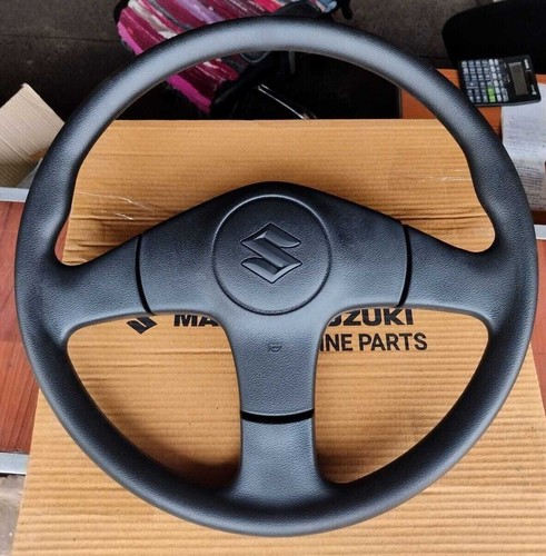 Volant avec bouton klaxon
