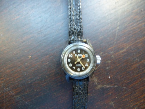 Belle petite montre femme - montre,