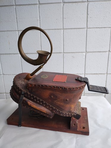 Antique diver air pump siebe - diver,
