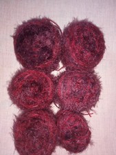 Lot de 6 Pelotes Fantaisie aspect poilu (Prune et Bordeaux) - (580g)