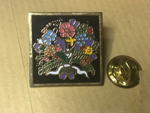 Pins fleur rocaille - pins, parfum