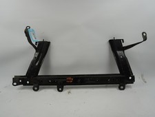 Traverse inférieure armature