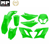 Kit carénage 8 Coques Capot vert Derbi Senda 50 SM	2000-2001 / 50 SM DRD 2002-03