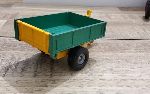 Tracteur remorque benne