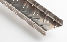 Profilé Z Tôle Striée 1,5/2