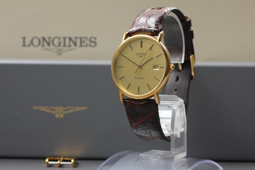 Presque comme neuve montre - *presque,