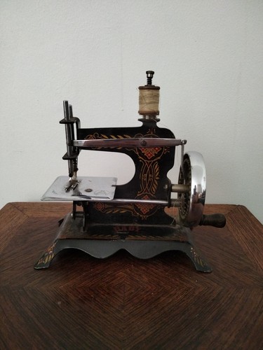 Ancienne petite baby machine - ancienne,
