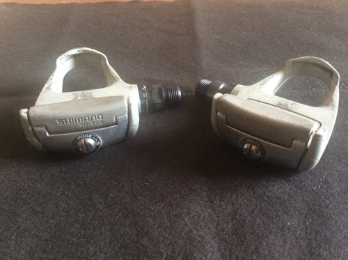 Pédales automatiques shimano - pédales,