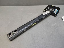 Tirant berceau avant droit -