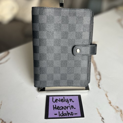 Authentic louis vuitton agenda - louis,