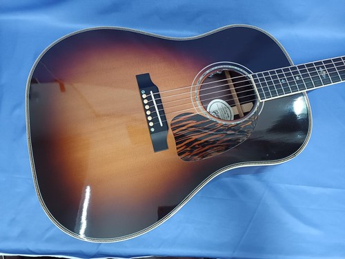 Guitare acoustique électrique