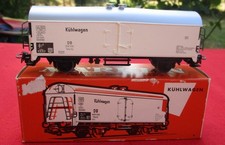 Wagon de marchandise  Marklin Ref : 4620 avec sa boite .