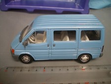 1/35 Ford Transit III minibus Bleu clair 1991 Schabak super 1300/1301