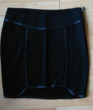 SUPERBE jupe courte noire