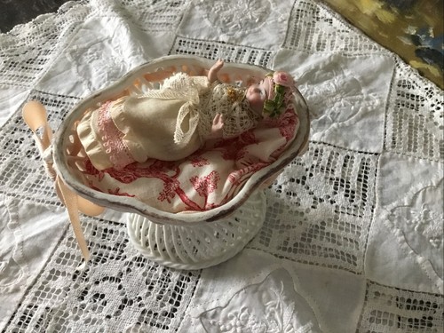 Ancienne petite poupée - petite,