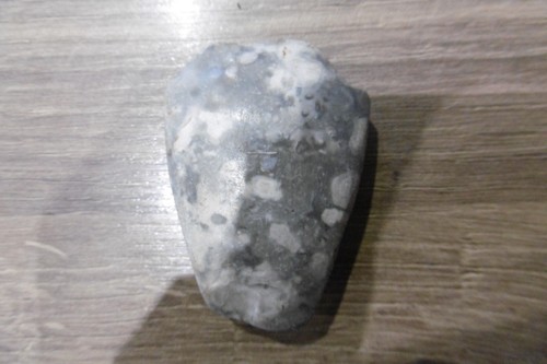 Ancien hache polie - polie, silex