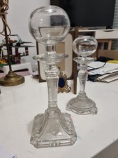 Grande ancienne lampe a huile de dentelière en verre moulé . lampe de Provence