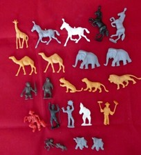 La Roche aux Fées Figurines