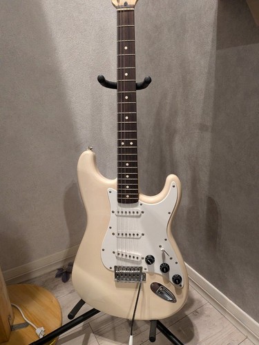 Fender stratocaster - fender,