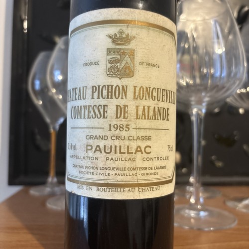 Pauillac 1985 château - château, pichon