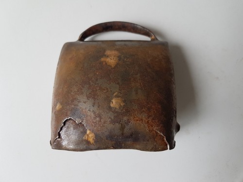 Ancienne cloche vache - cloche,