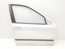 1M0831056M porte avant droit