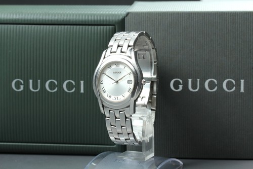 Presque comme neuve montre - comme, neuve]