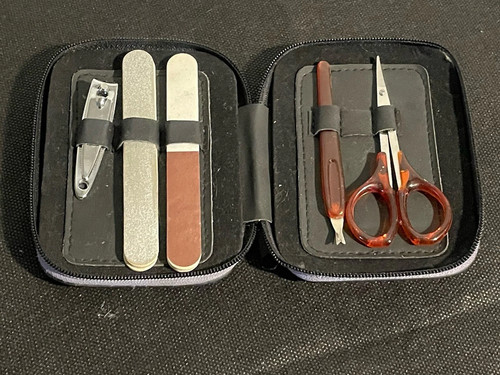 Trousse manucure set - a,
