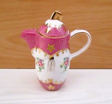 Petite théière de collection