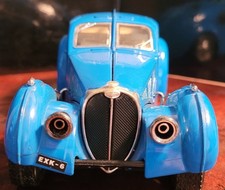 Voiture Burago Bugatti
